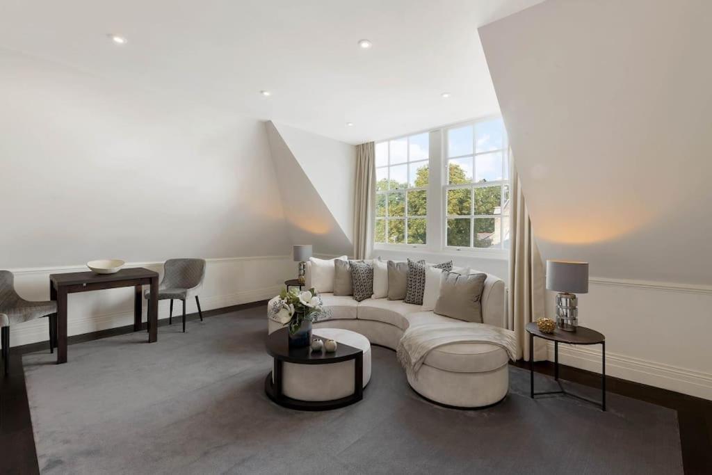 Wonderful Knightsbridge Apartment By Harrods Londra Esterno foto